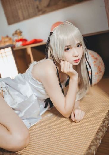 马龙和王楚钦看樊振东追星的样子